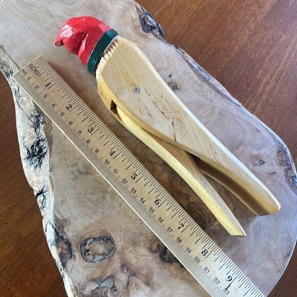 Vintage Norweigen Hand Carved Santa Nutcracker - Picture 5 of 5